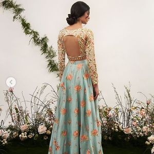 Meet your Posher, Varsha